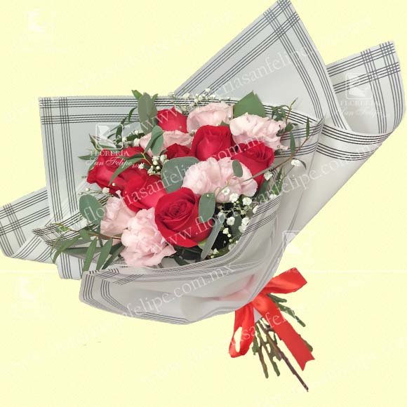 Bouquet con Rosas y Lisianthus